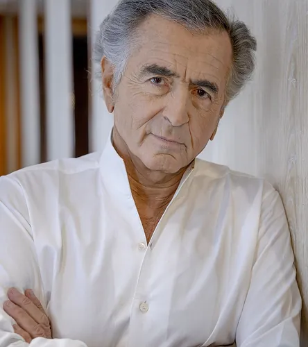 Quel est le nom de l’écrivain-philosophe souvent surnommé « BHL » ?