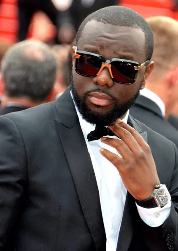 Quelle est la nationalité du chanteur Gims ?