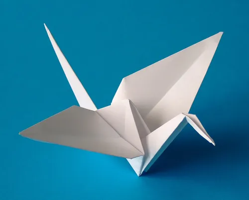 De quel pays est originaire l’art traditionnel du papier plié appelé origami ?